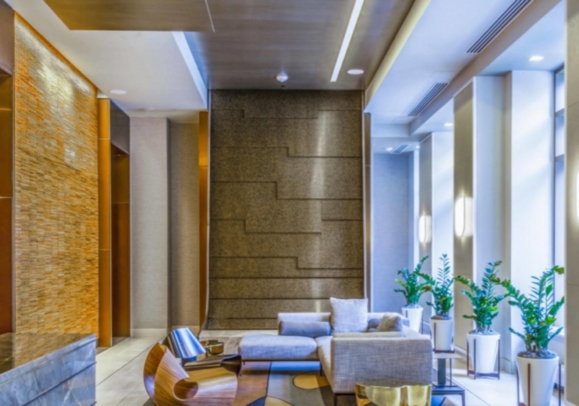 Global Luxury Suites At Newport เจอร์ซีย์ซิตี้ ภายนอก รูปภาพ